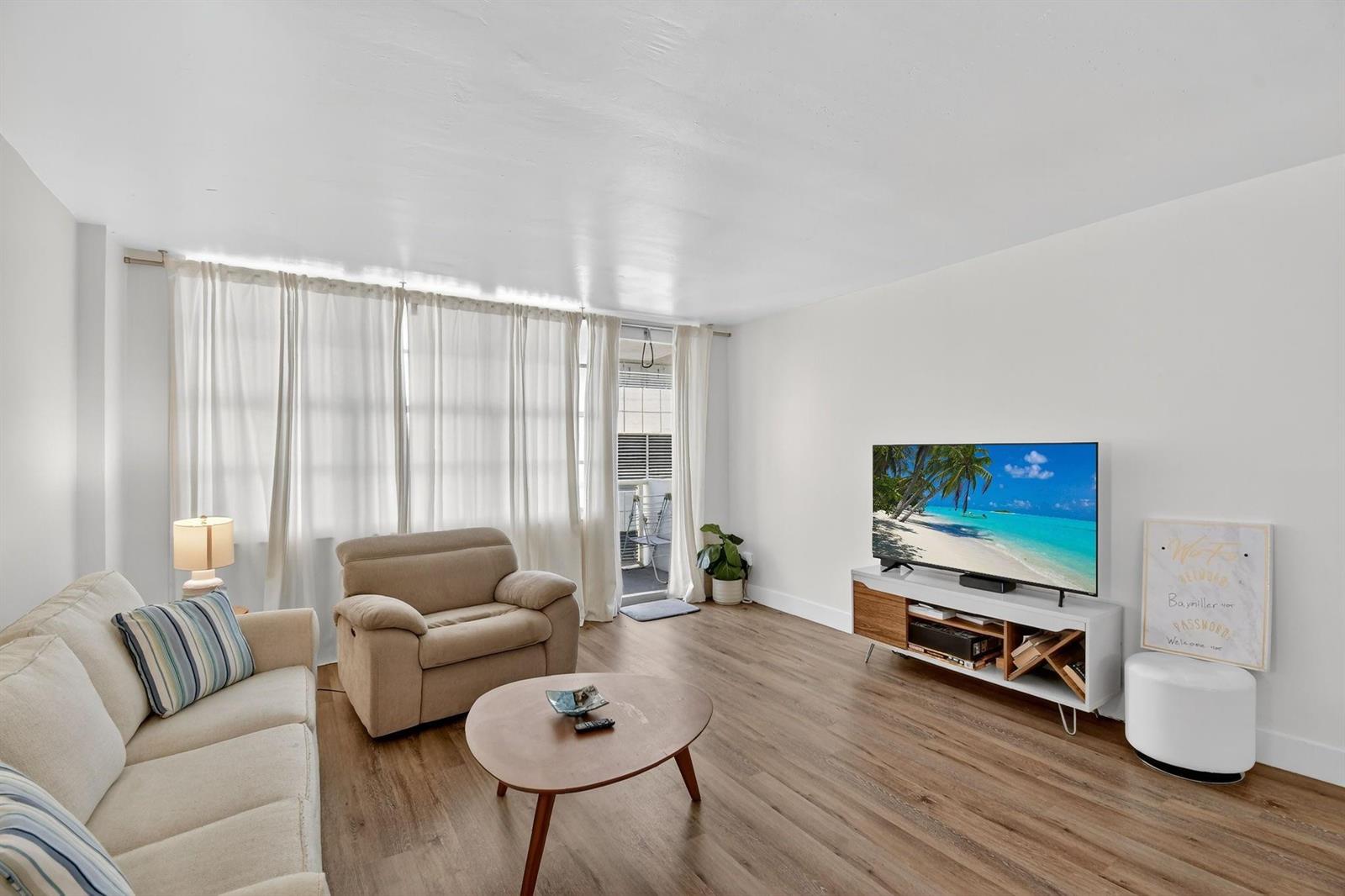Photo of 3725 Ocean  #405, Hollywood, Florida, 33019 - Plenty of room to gather