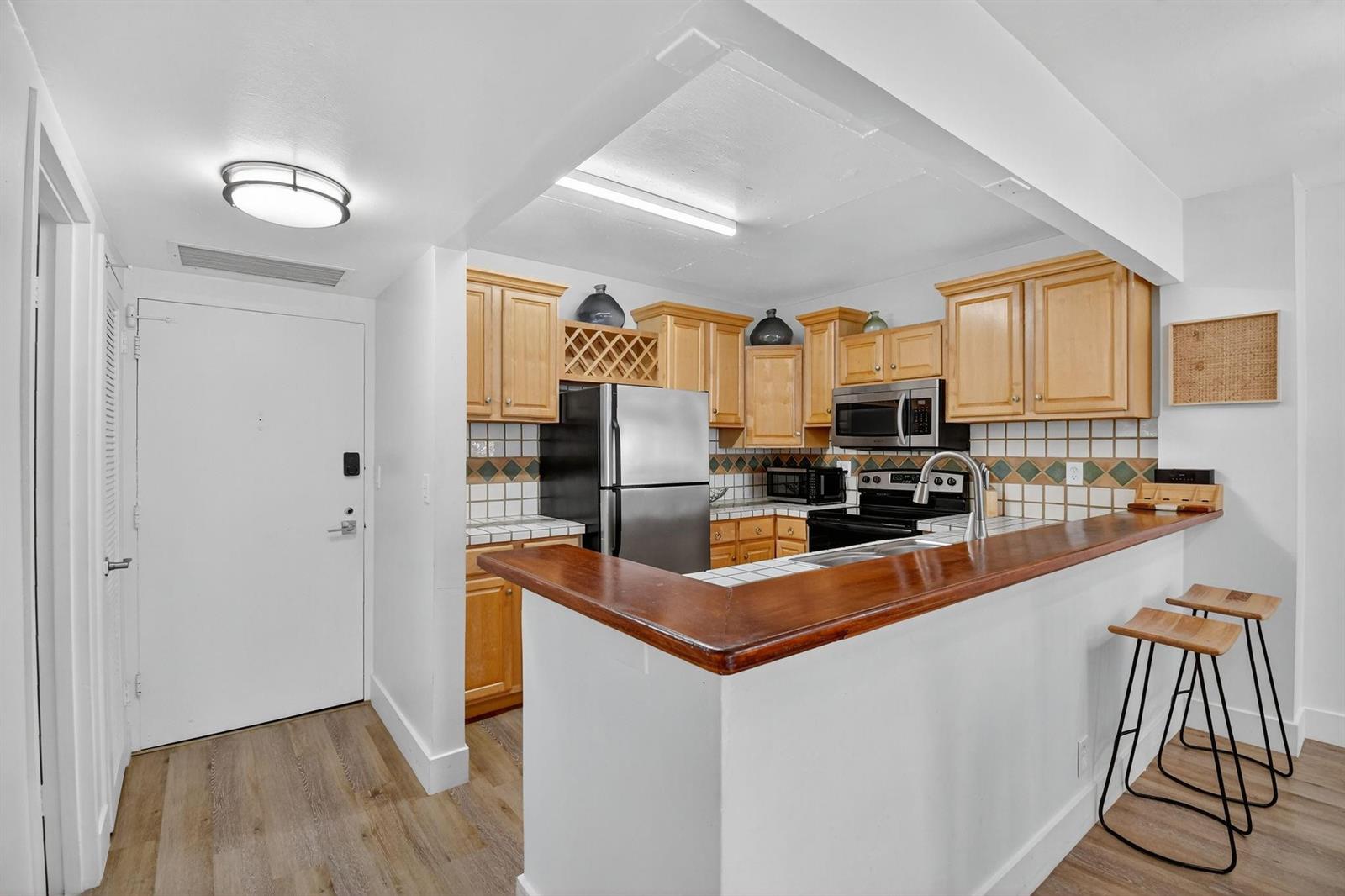 Photo of 3725 Ocean  #405, Hollywood, Florida, 33019 - Upgraded with tons of cabinets