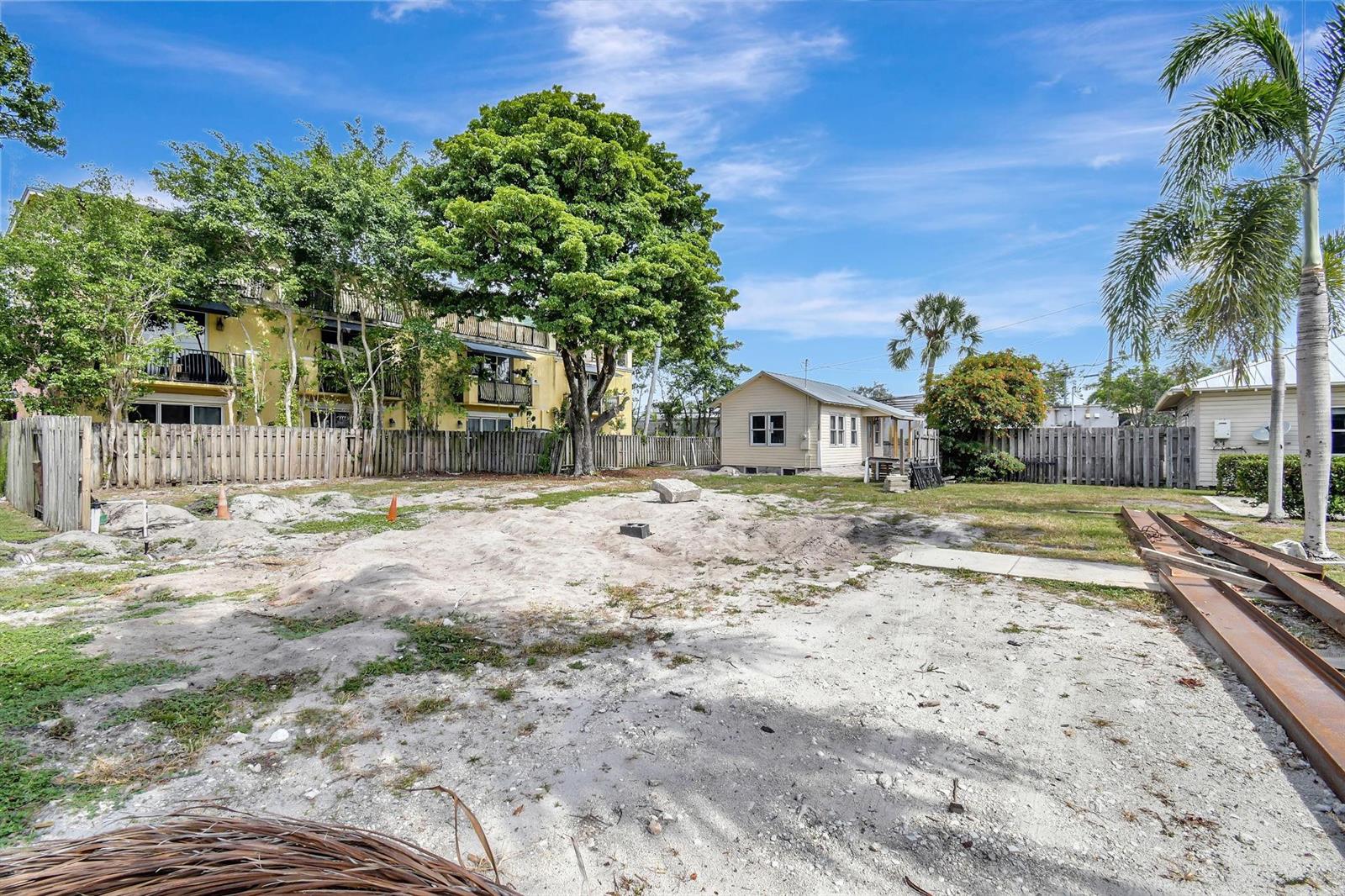   / 0 2480 sq. ft. $ 2025-12-27 0 Photo