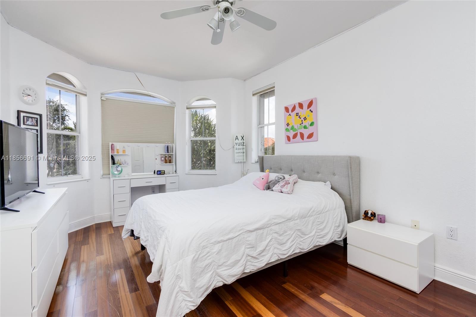 Photo of 1467 Mariner Way  (1467), Hollywood, Florida, 33019 - 2nd level bedroom
