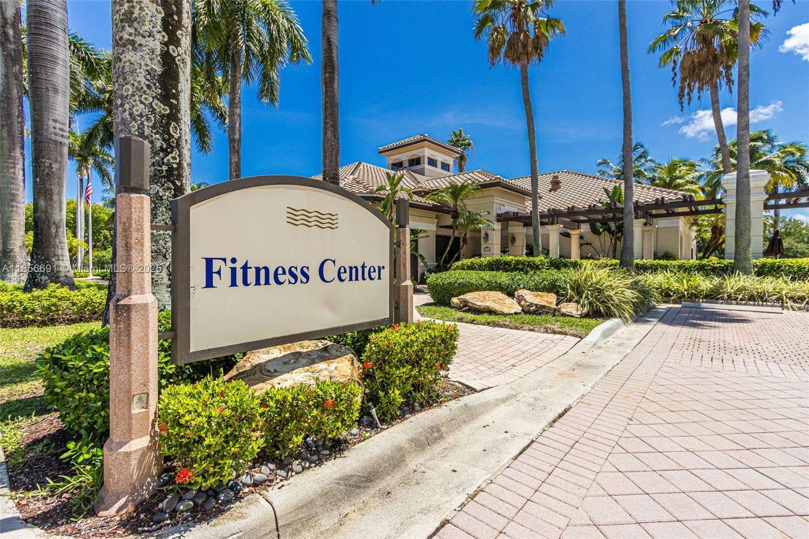 Photo of 1467 Mariner Way  (1467), Hollywood, Florida, 33019 - 