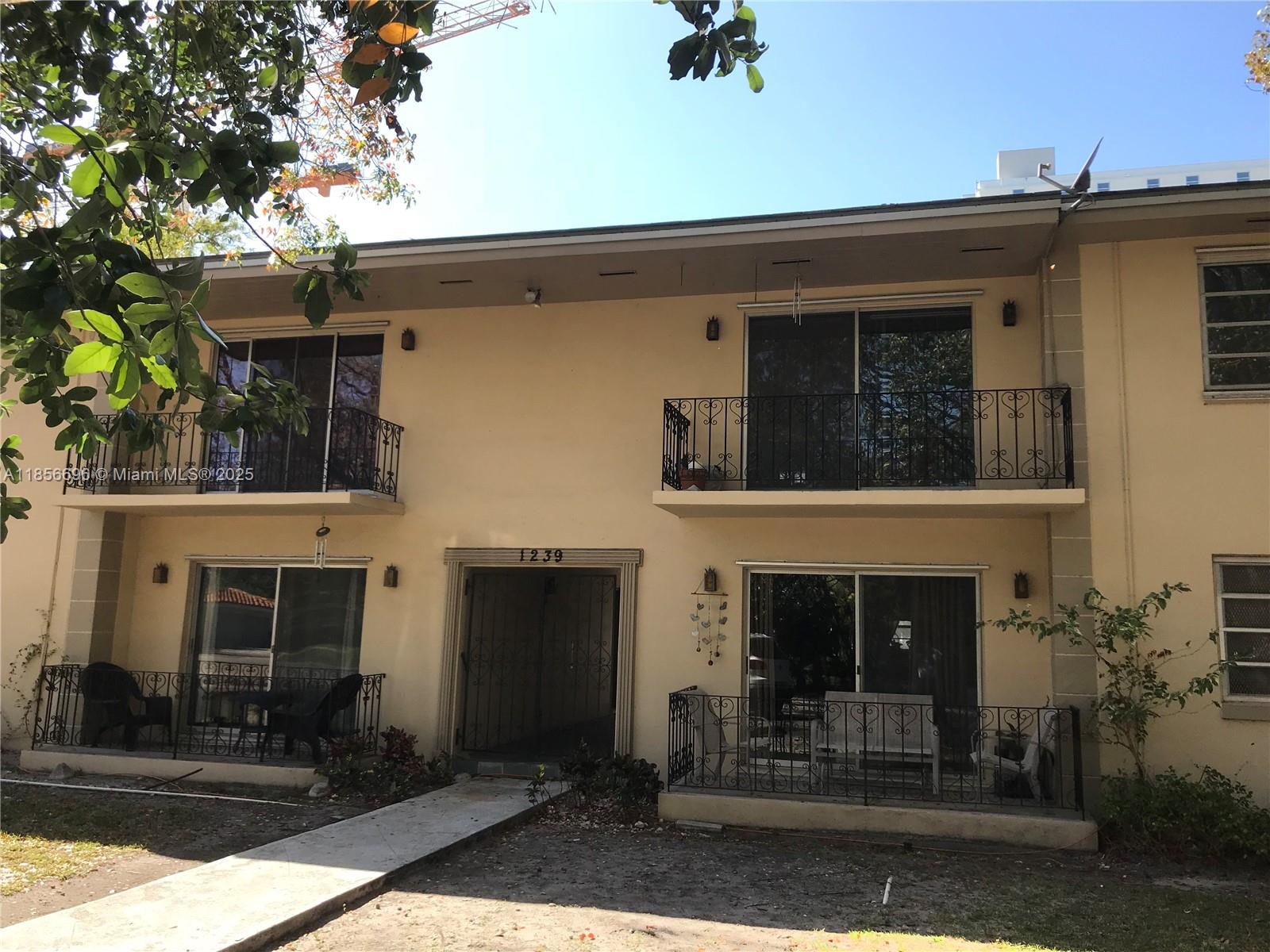 See details 3,4,6 & 8 / sq. ft. $ 2025-08-11 0 Photo