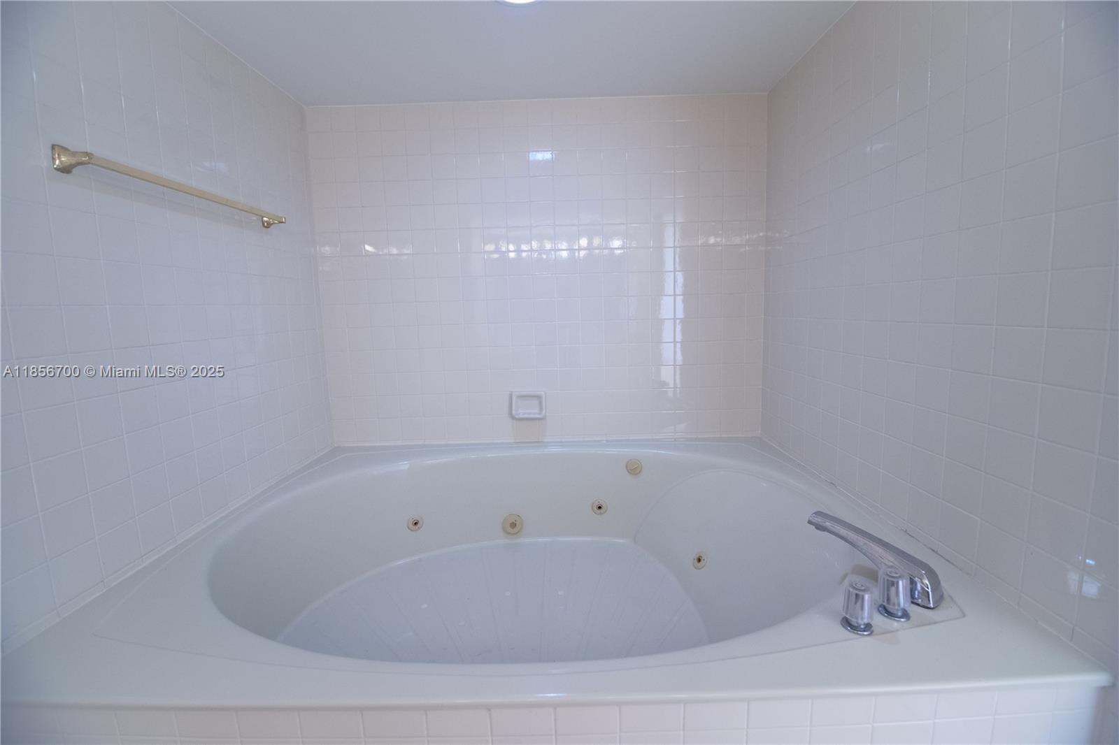 Photo of 300 Three Islands Blvd  #516, Hallandale Beach, Florida, 33009 - 