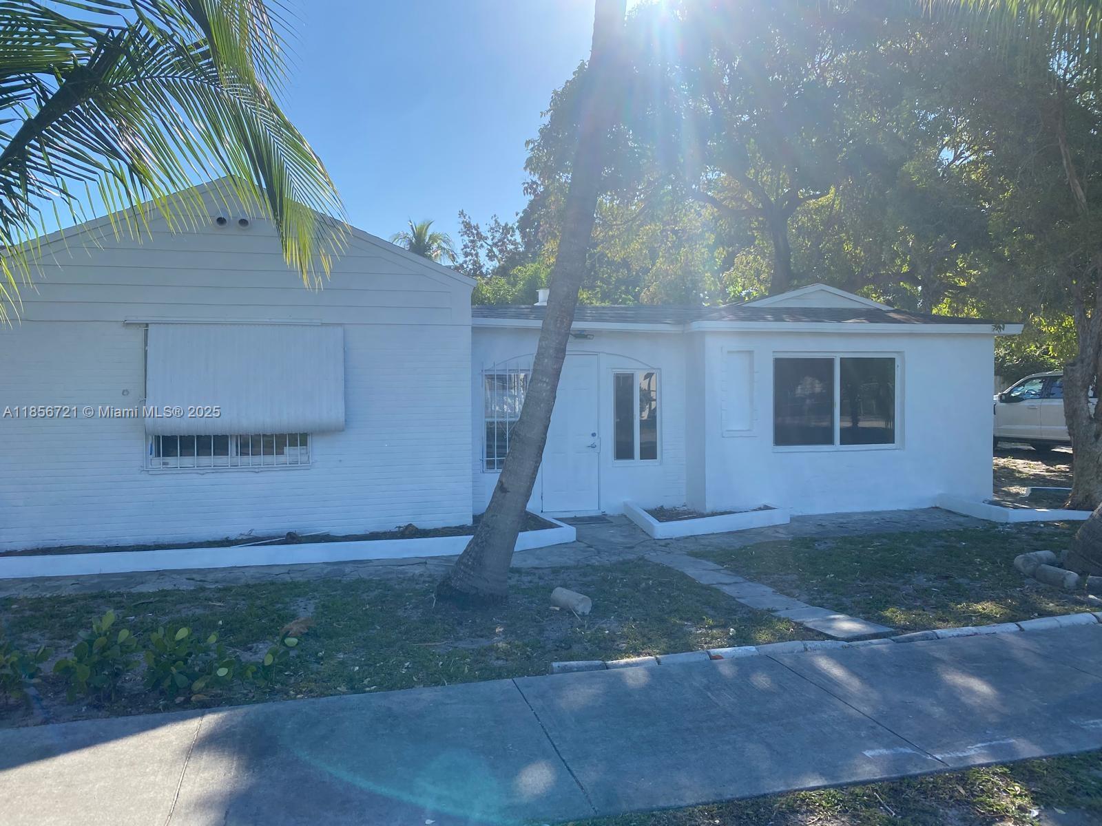 See details / 1890 sq. ft. $ 2025-08-11 0 Photo