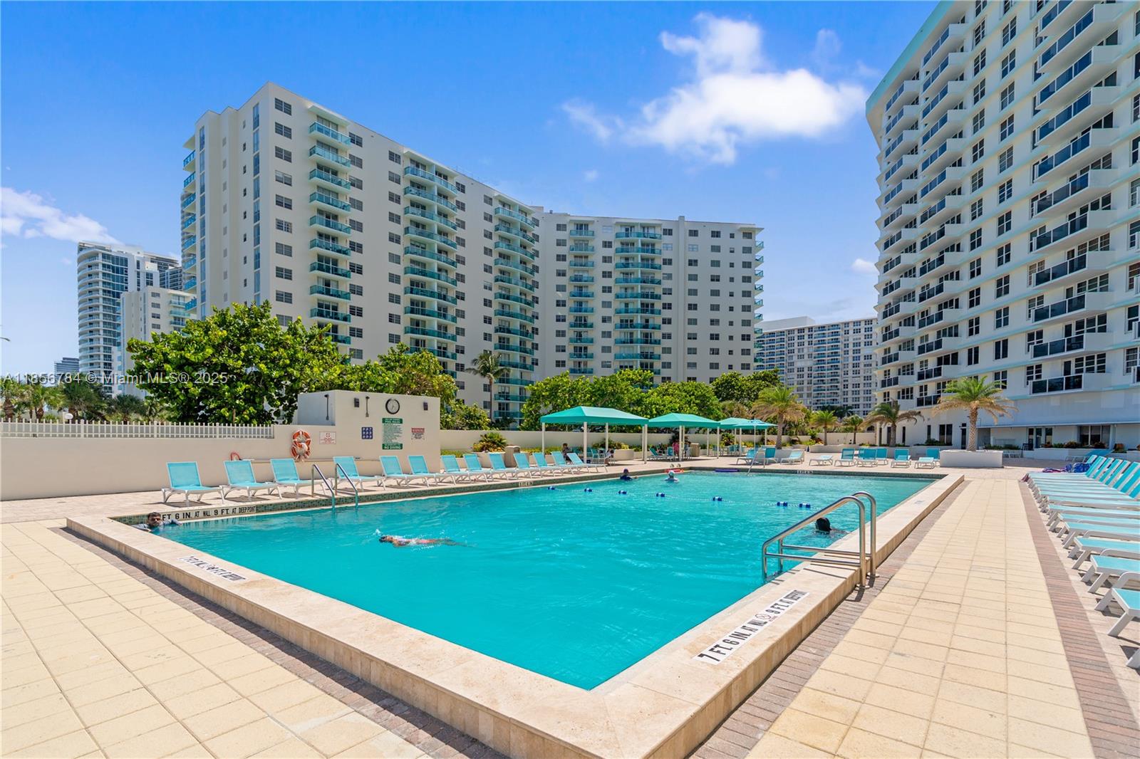 Photo of 3725 Ocean Dr  #1225, Hollywood, Florida, 33019 - 