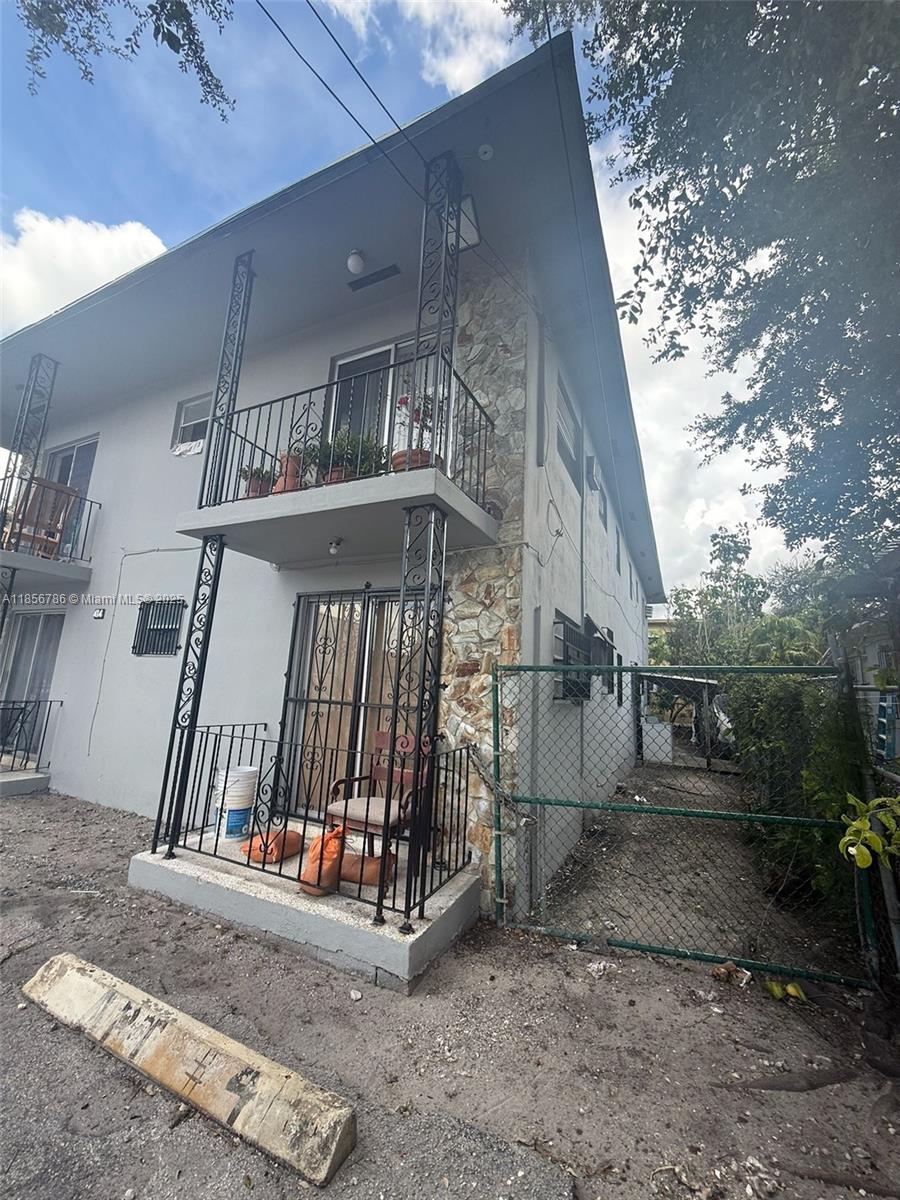 See details / sq. ft. $ 2025-08-11 0 Photo