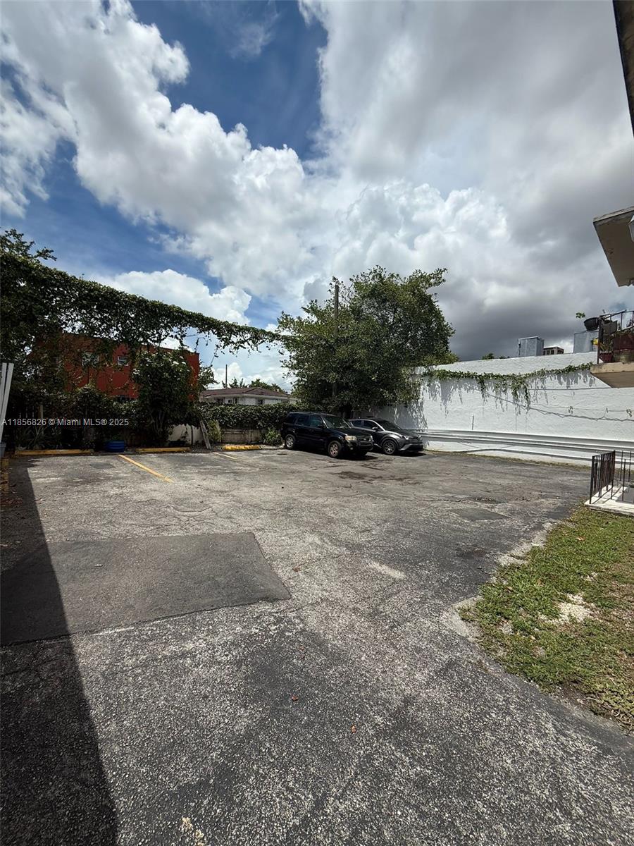 See details / sq. ft. $ 2025-08-11 0 Photo
