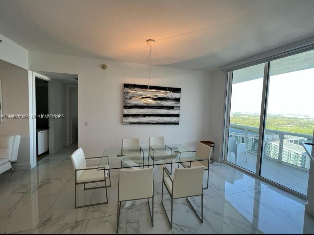 See details 2805 2 / 2 1463 sq. ft. $ 2025-08-11 0 Photo