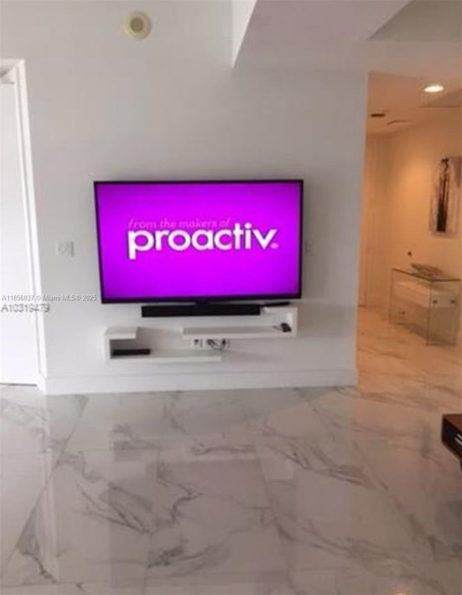 See details 2805 2 / 2 1463 sq. ft. $ 2025-08-11 0 Photo