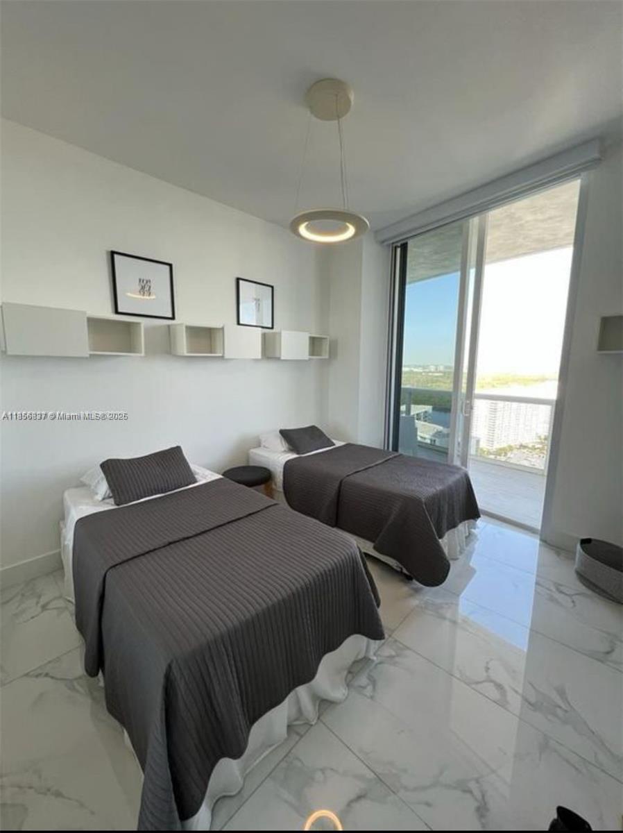 See details 2805 2 / 2 1463 sq. ft. $ 2025-08-11 0 Photo