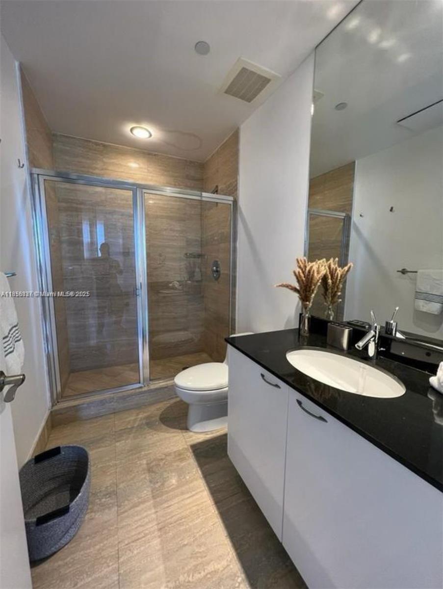 See details 2805 2 / 2 1463 sq. ft. $ 2025-08-11 0 Photo