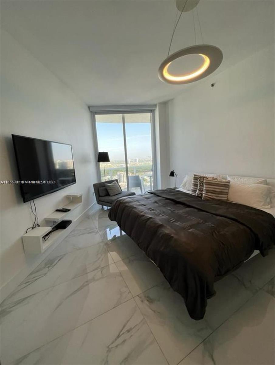 See details 2805 2 / 2 1463 sq. ft. $ 2025-08-11 0 Photo