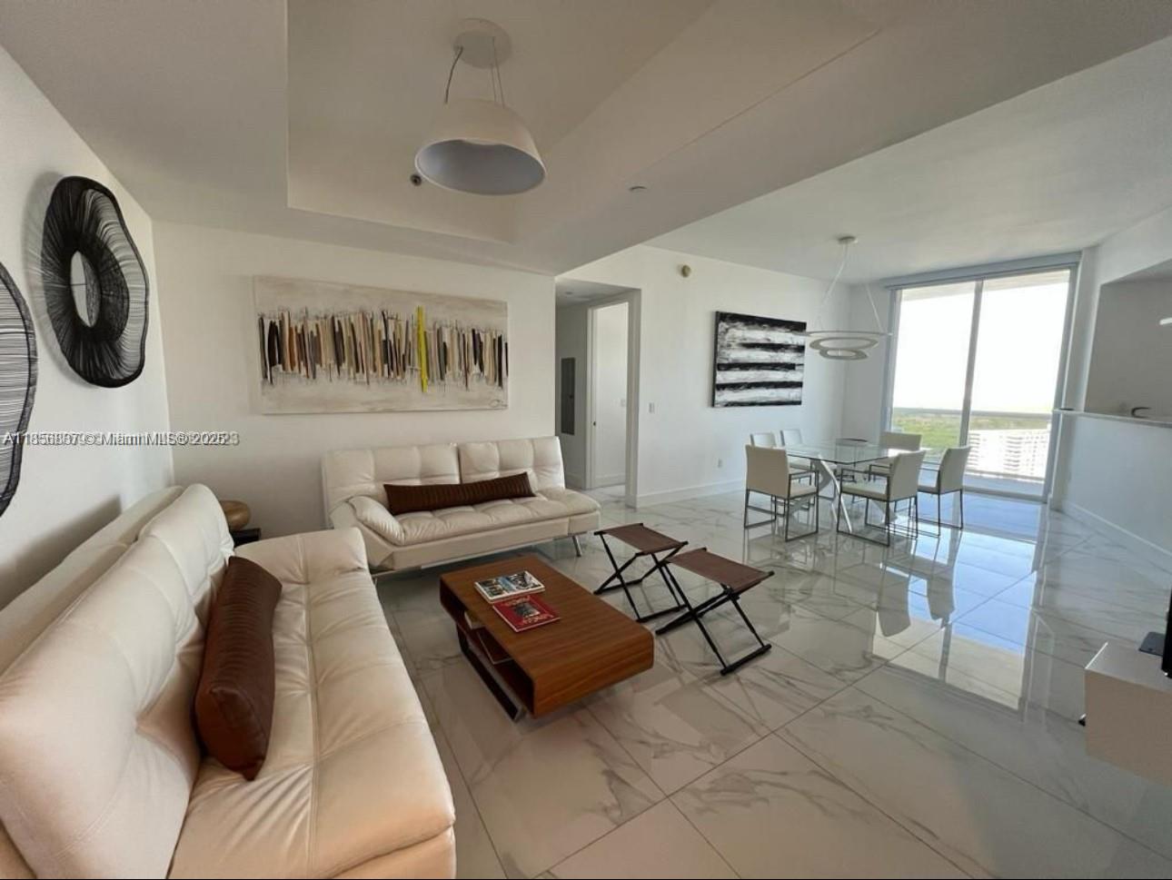 See details 2805 2 / 2 1463 sq. ft. $ 2025-08-11 0 Photo