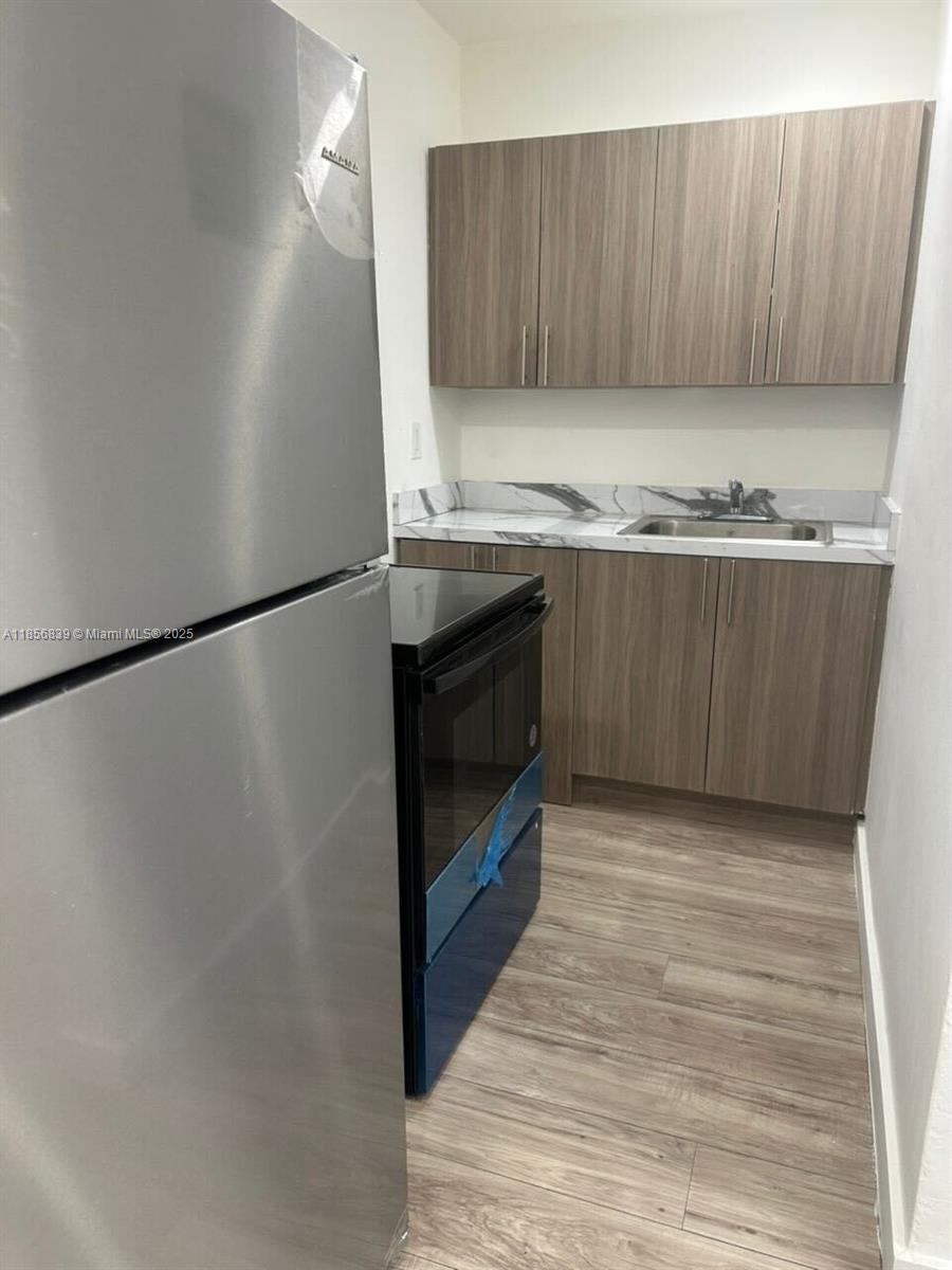 See details / 2142 sq. ft. $ 2025-08-11 0 Photo