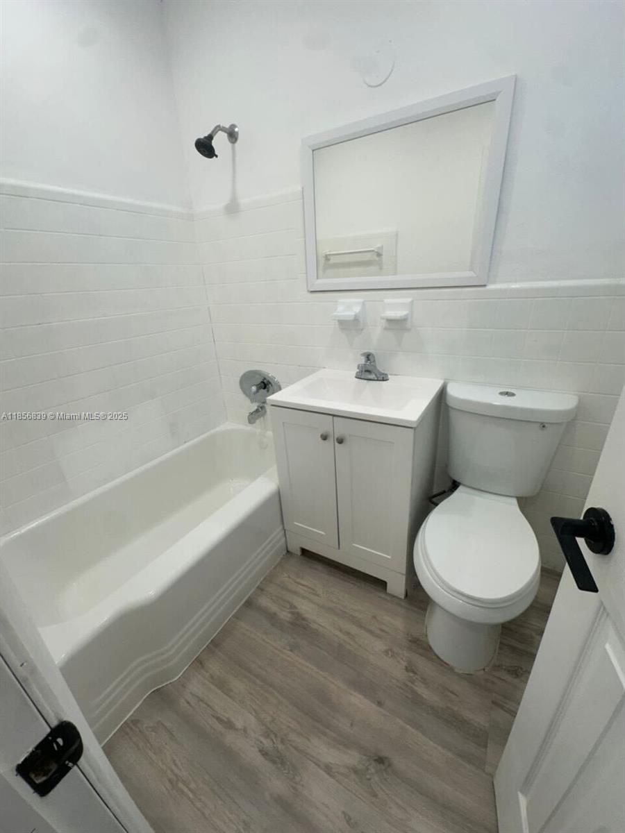 See details / 2142 sq. ft. $ 2025-08-11 0 Photo