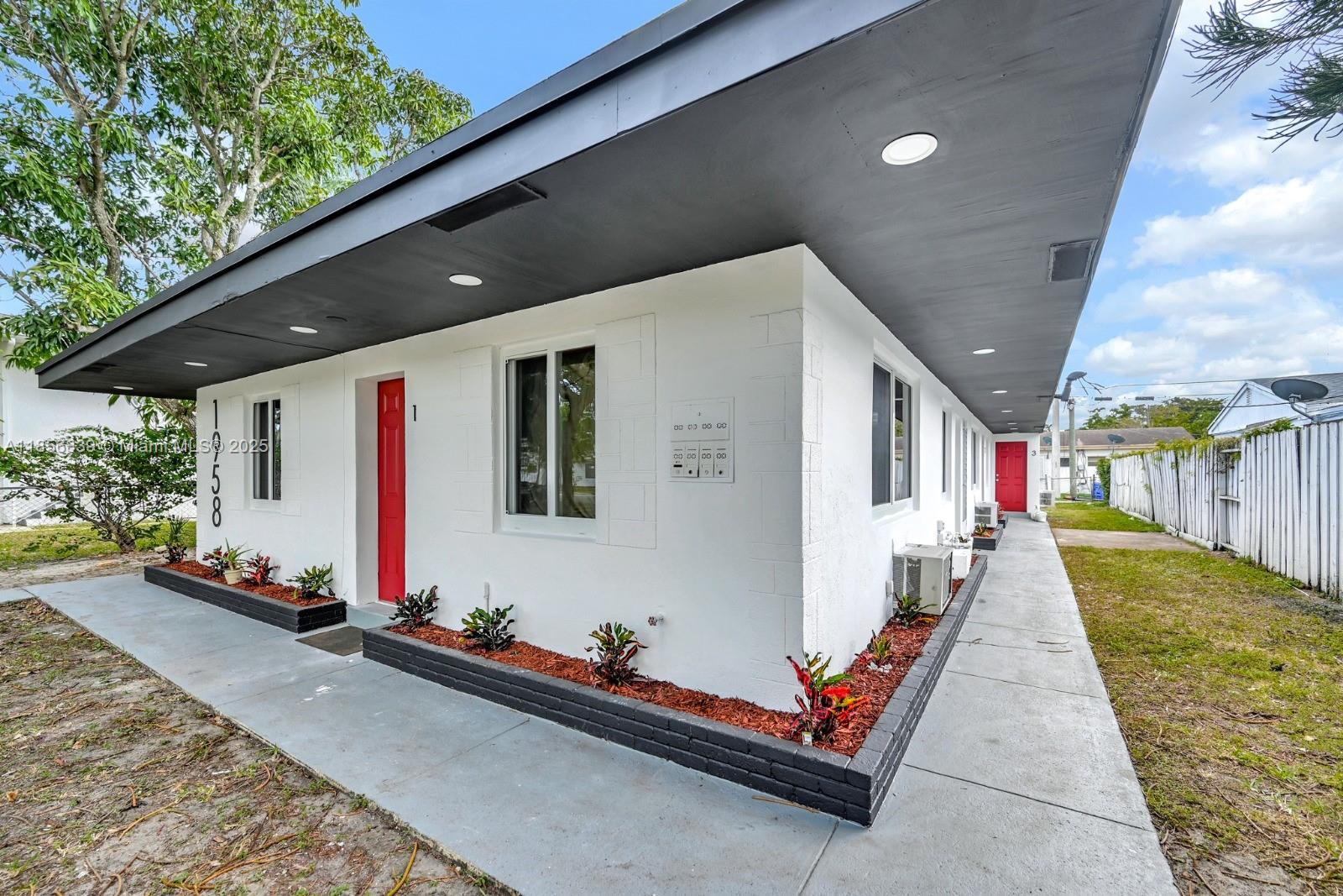 See details / 2142 sq. ft. $ 2025-08-11 0 Photo