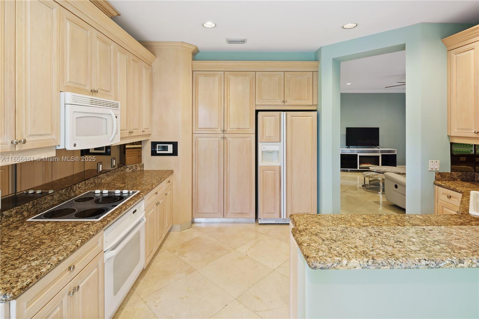 Photo of 4011 194th TRL  (4011), Sunny Isles Beach, Florida, 33160 - 