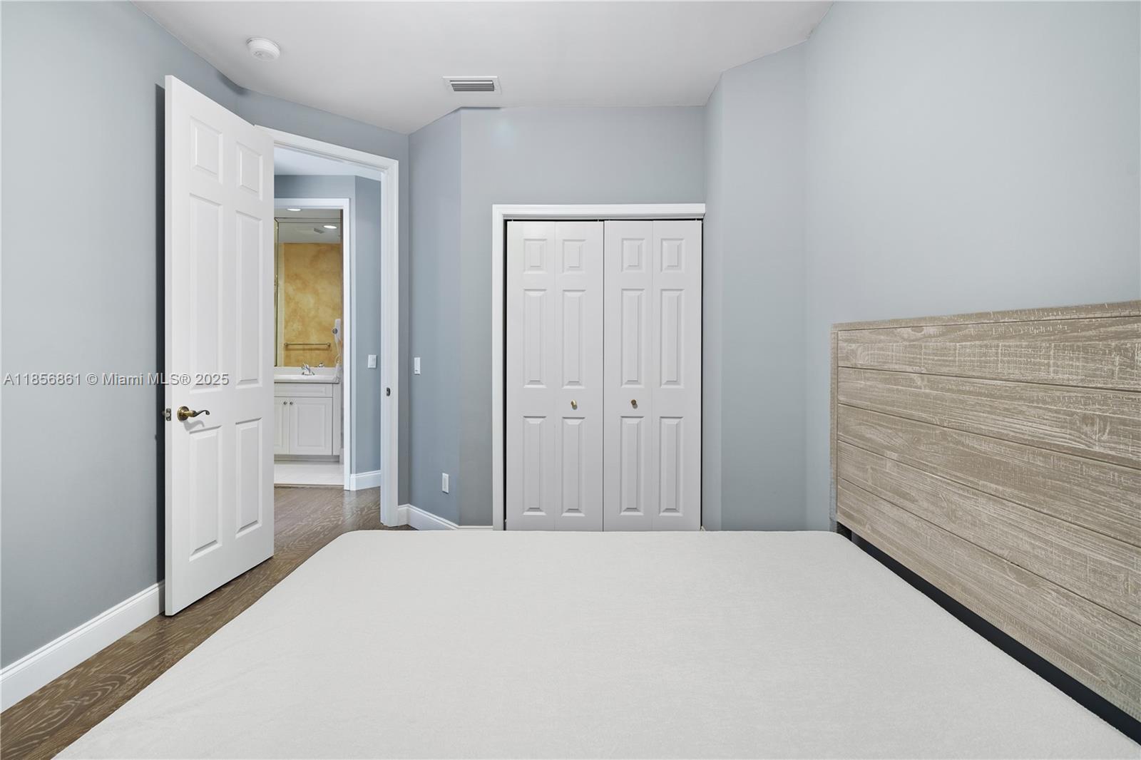 Photo of 4011 194th TRL  (4011), Sunny Isles Beach, Florida, 33160 - 