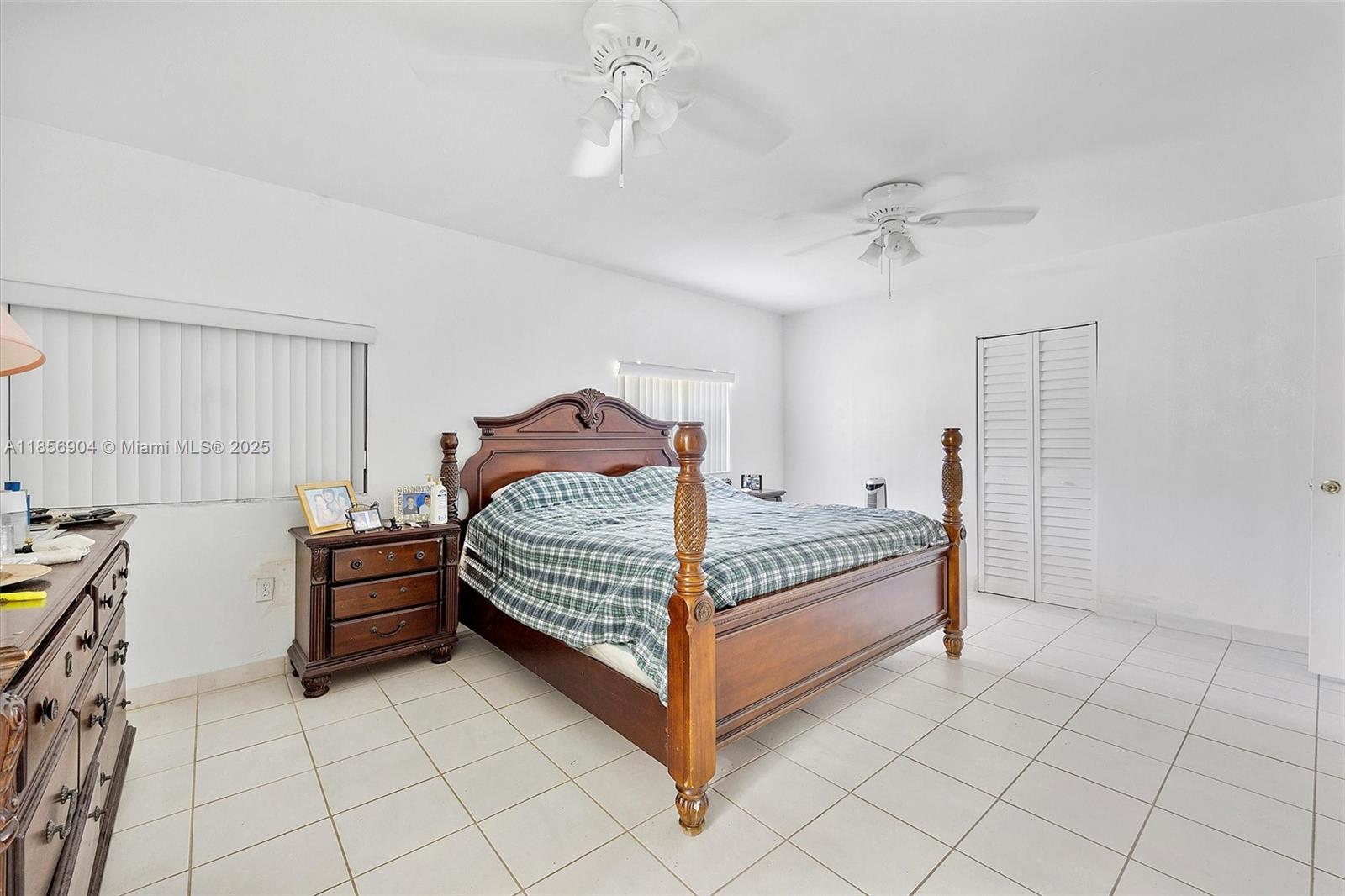 Ver detalles / sq. ft. $ 2025-08-11 0 foto