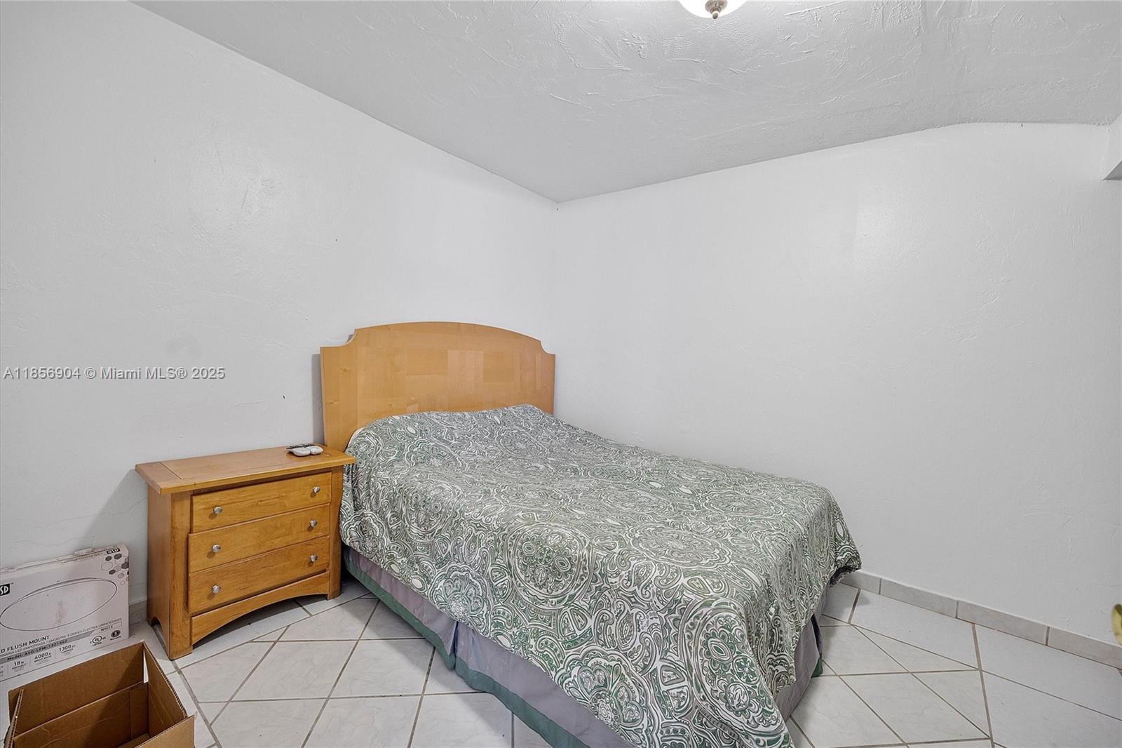 Ver detalles / sq. ft. $ 2025-08-11 0 foto