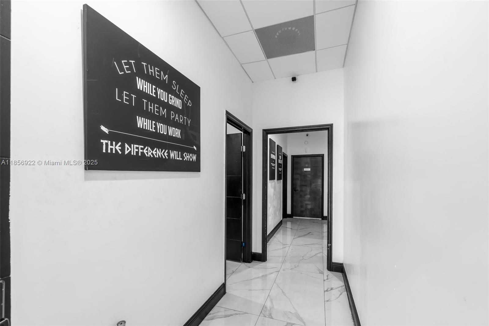 Подробнее A / кв.футов $ 2025-08-11 0 Фото