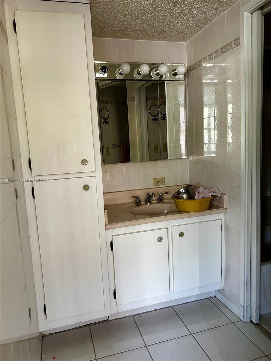 Photo of 16919 Bay Rd  #206, Sunny Isles Beach, Florida, 33160 - 