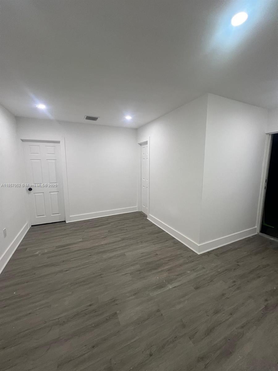 See details / 1946 sq. ft. $ 2025-08-12 0 Photo