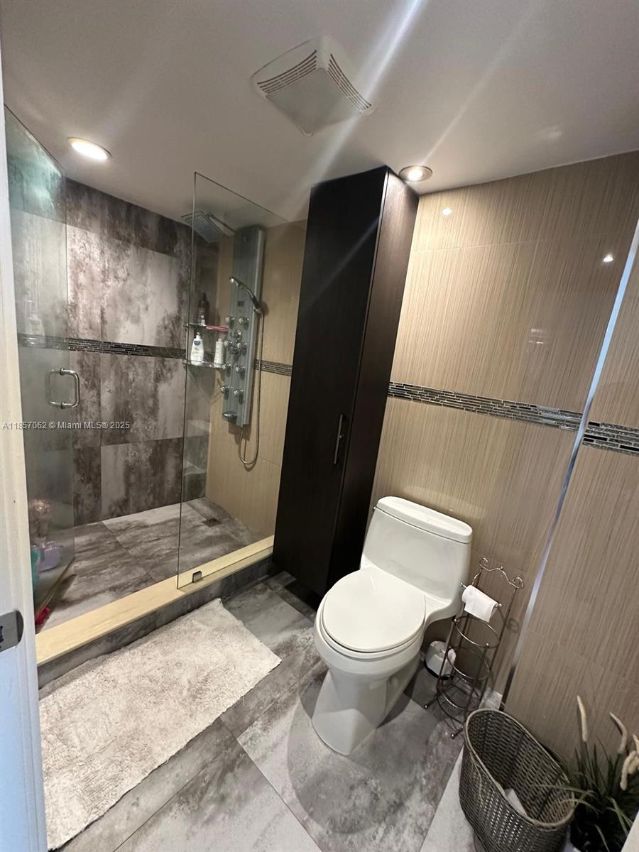 2202 2 / 2 1507 sq. ft. $ 2025-09-23 0 foto