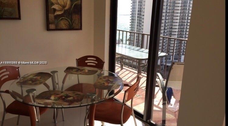 See details 2202 2 / 2 1507 sq. ft. $ 2025-08-12 0 Photo