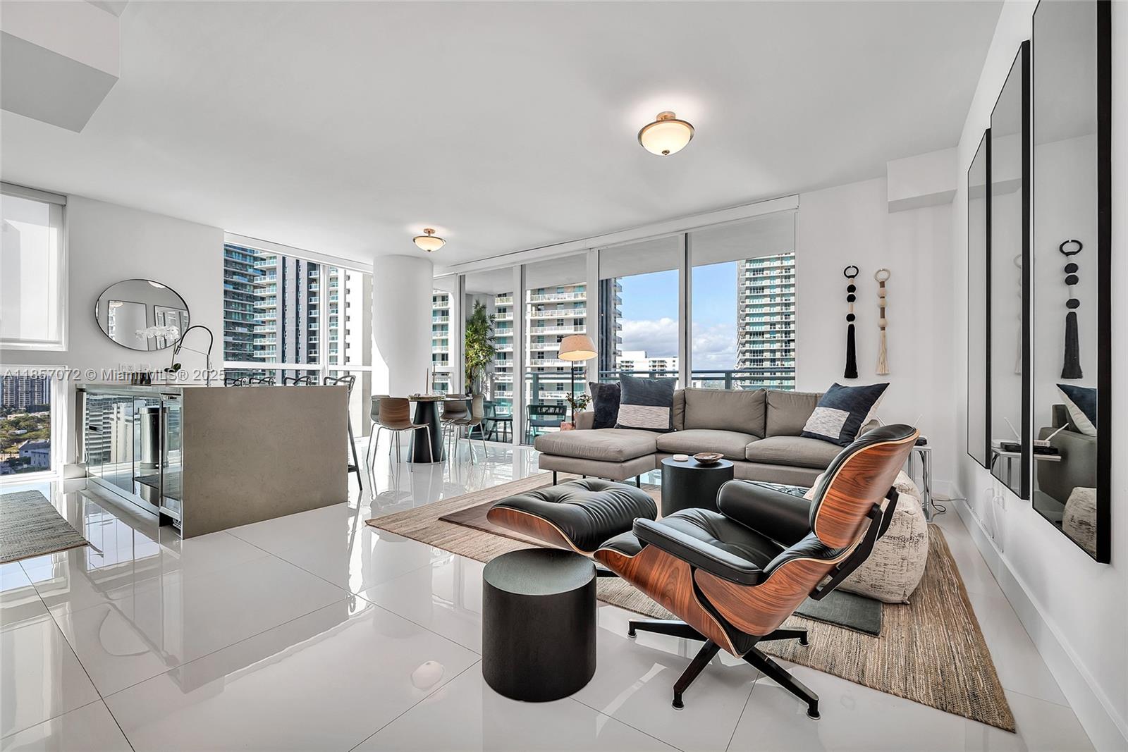 Photo of 1080 Brickell Ave #1601, Miami, Florida, 33131 -