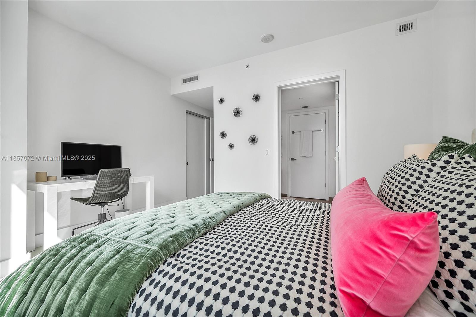 Photo of 1080 Brickell Ave  #1601, Miami, Florida, 33131 - 
