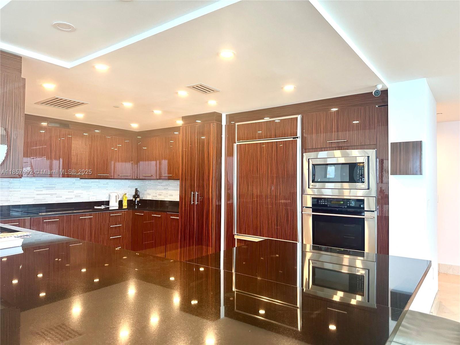 Photo of 3951 Ocean Dr  #1903, Hollywood, Florida, 33019 - 