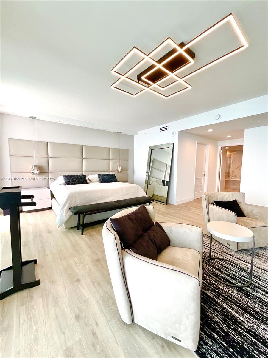 Photo of 3951 Ocean Dr  #1903, Hollywood, Florida, 33019 - 