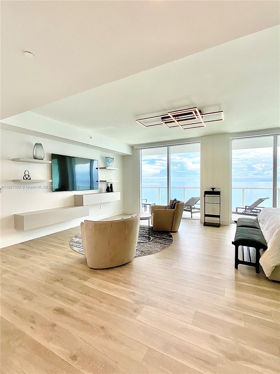 Photo of 3951 Ocean Dr  #1903, Hollywood, Florida, 33019 - 