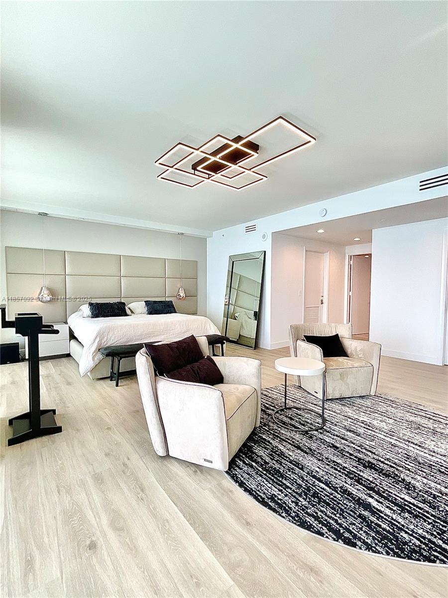 Photo of 3951 Ocean Dr  #1903, Hollywood, Florida, 33019 - 