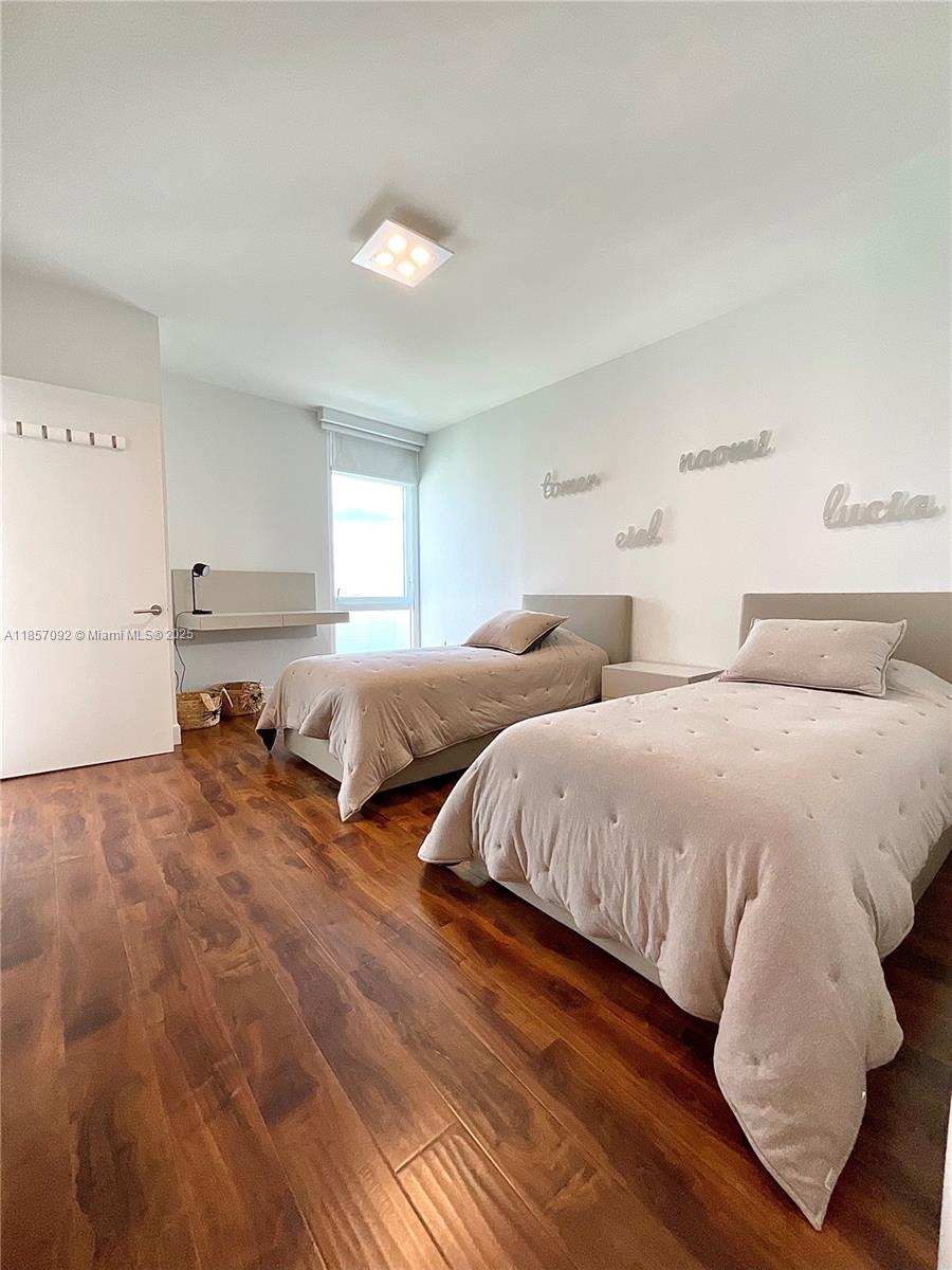 Photo of 3951 Ocean Dr  #1903, Hollywood, Florida, 33019 - 