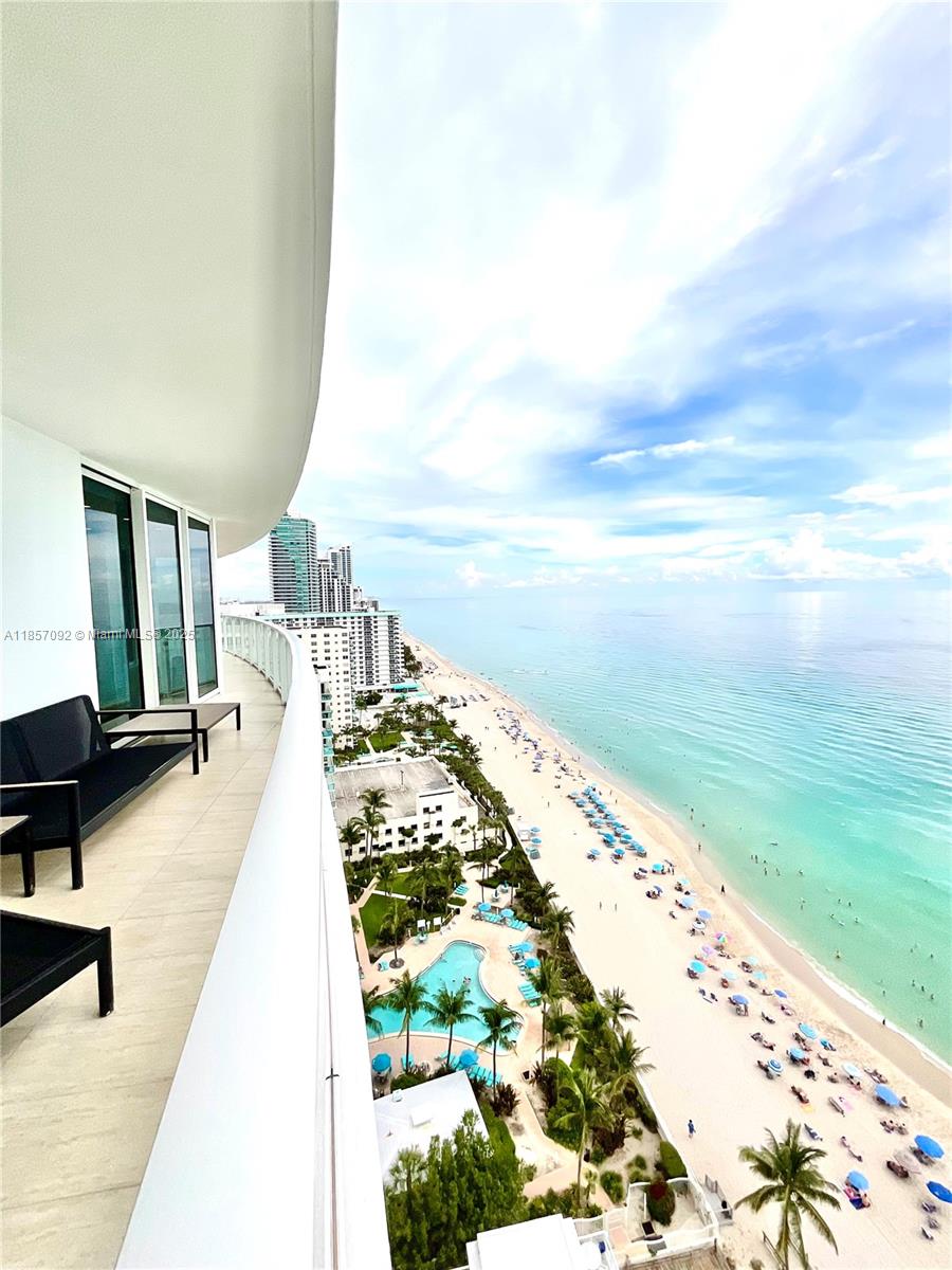 Photo of 3951 Ocean Dr  #1903, Hollywood, Florida, 33019 - 
