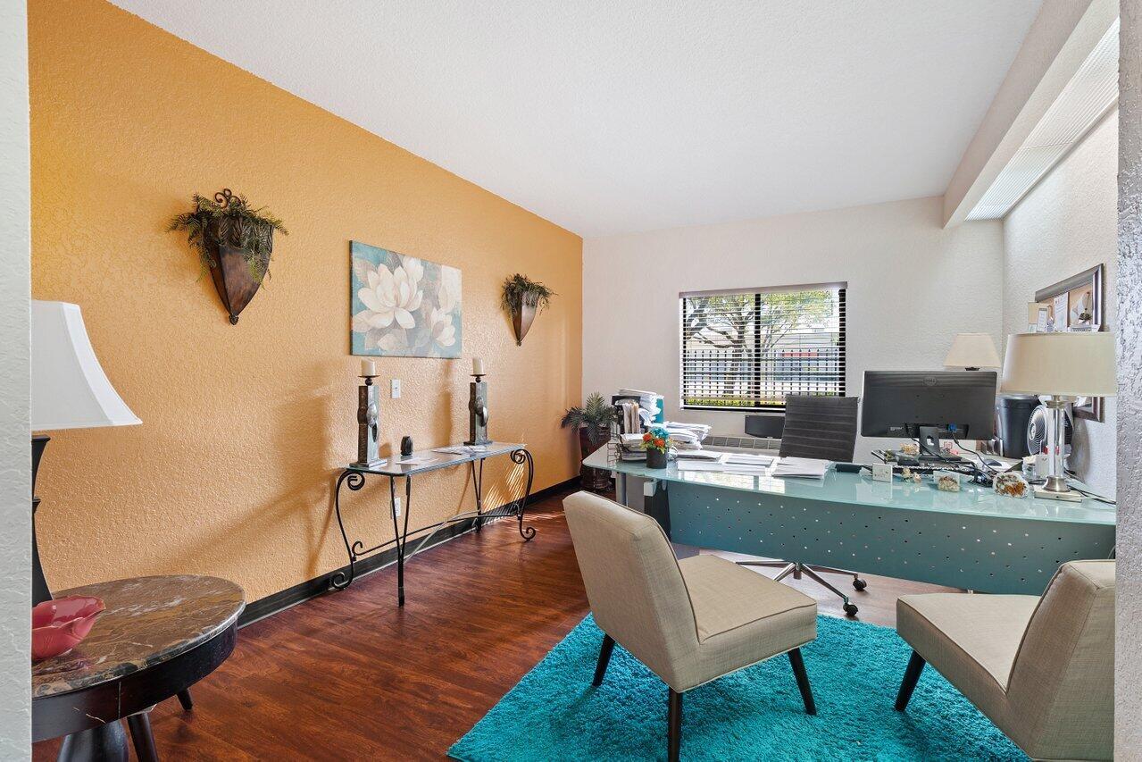   / 78  sq. ft. $ 2026-02-04 0 Photo