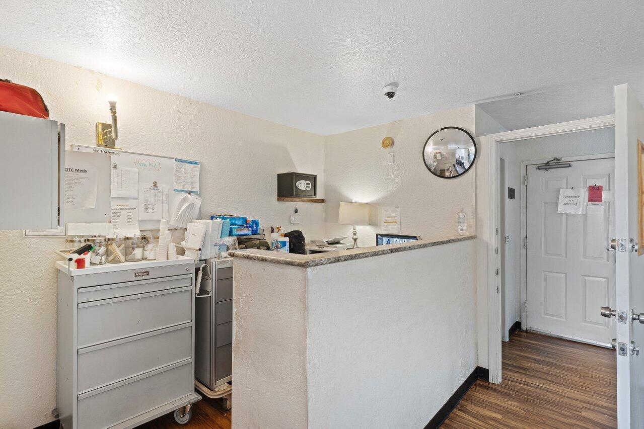   / 78  sq. ft. $ 2026-02-04 0 Photo