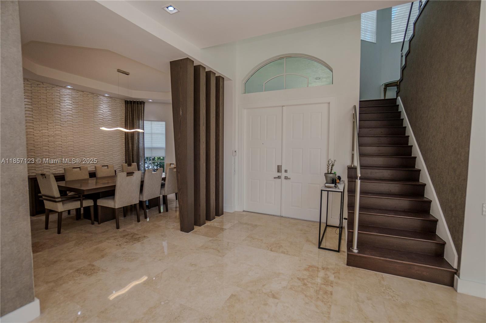 Photo of 822 Meridian Ln  (822), Hollywood, Florida, 33019 - 
