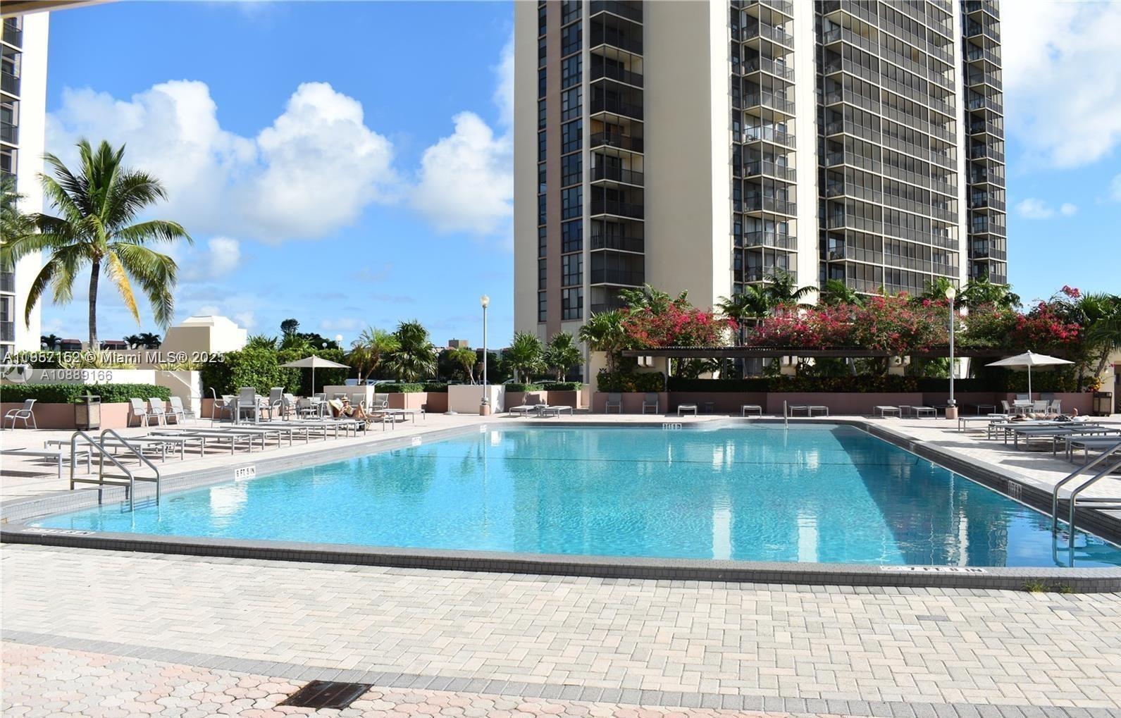 Photo of 20301 Country Club Dr  #1425, Aventura, Florida, 33180 - 