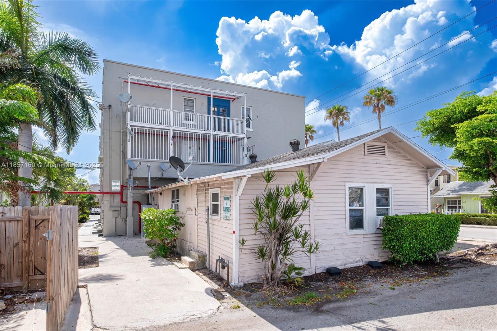   /   sq. ft. $ 2025-08-12 0 Photo
