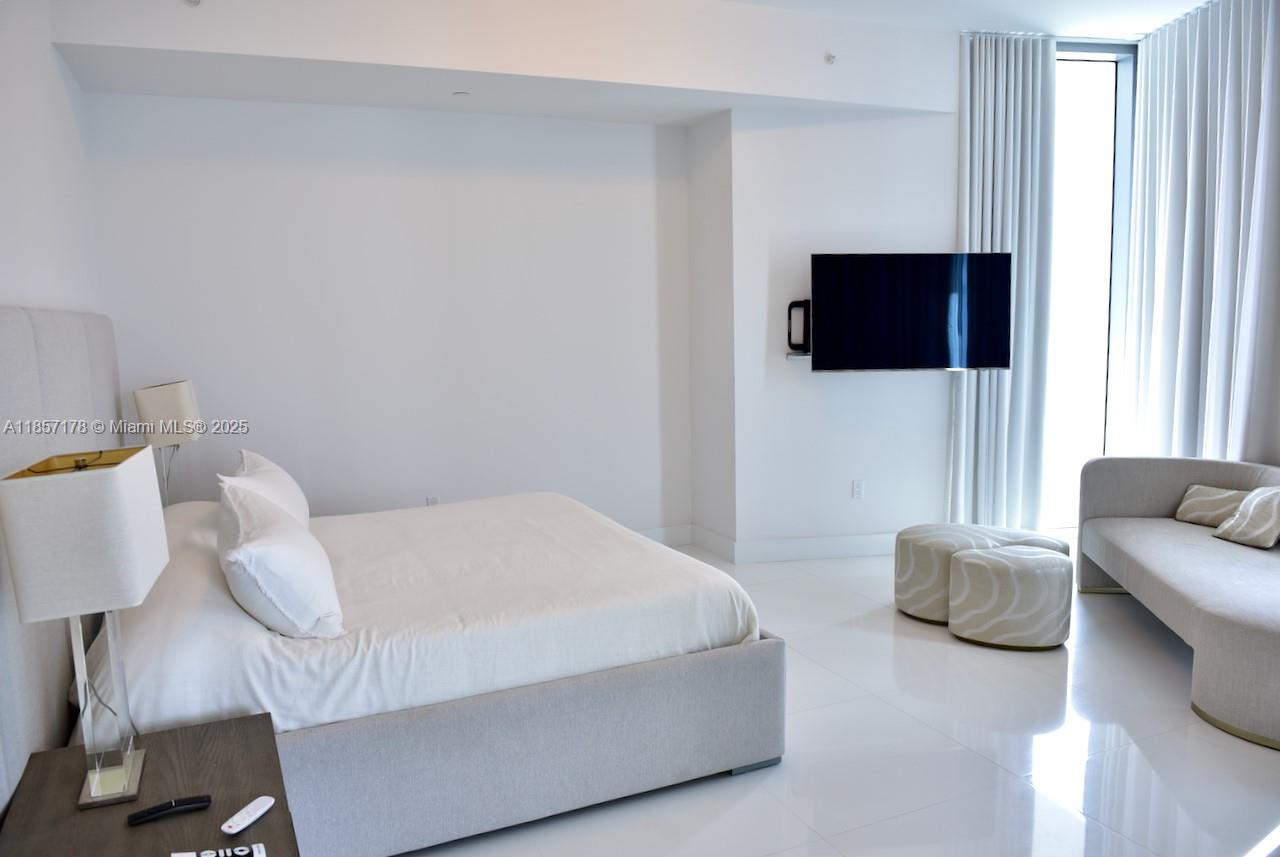 Photo of 17475 Collins Ave #2802, Sunny Isles Beach, Florida, 33160 -