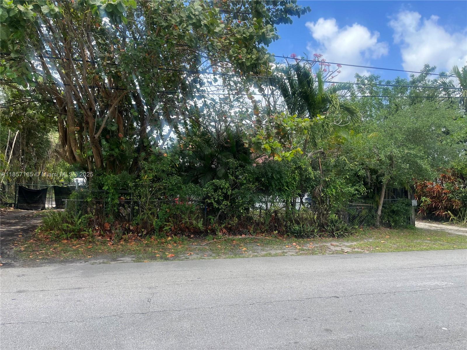   /  1682 sq. ft. $ 2025-08-12 0 foto