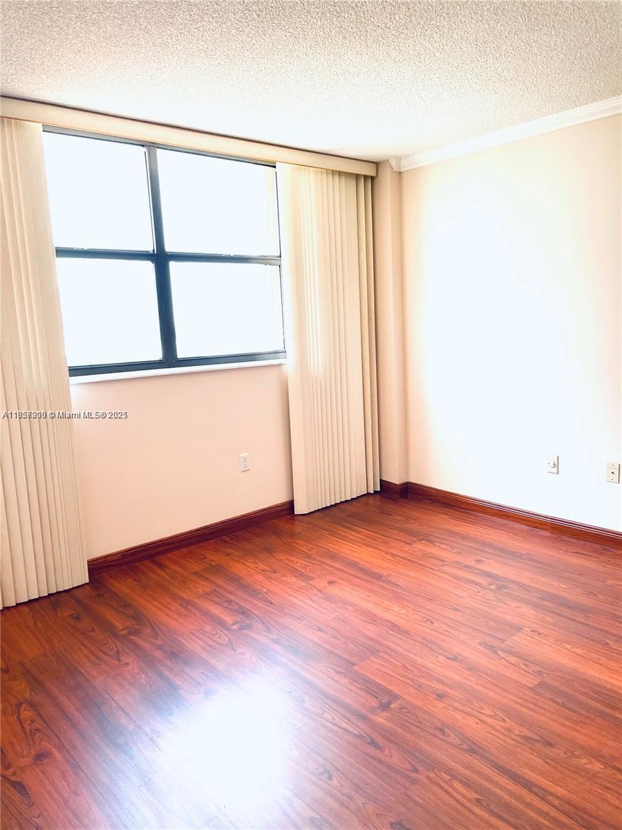1103 2 / 2 1232 sq. ft. $ 2025-08-12 0 foto