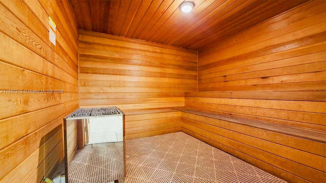1403 2 / 2 1232 sq. ft. $ 2025-08-12 0 foto