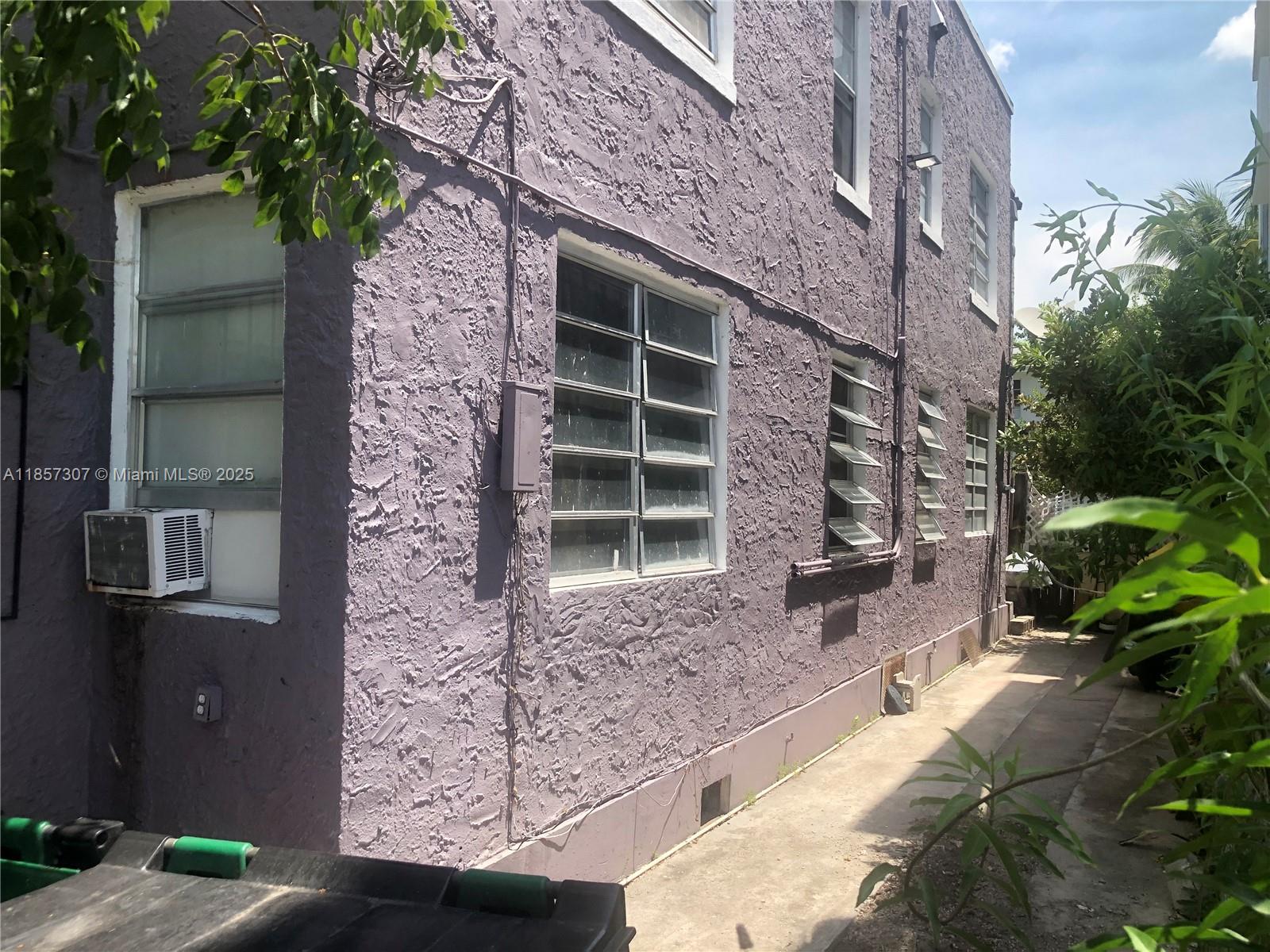 See details / 5106 sq. ft. $ 2025-08-12 0 Photo