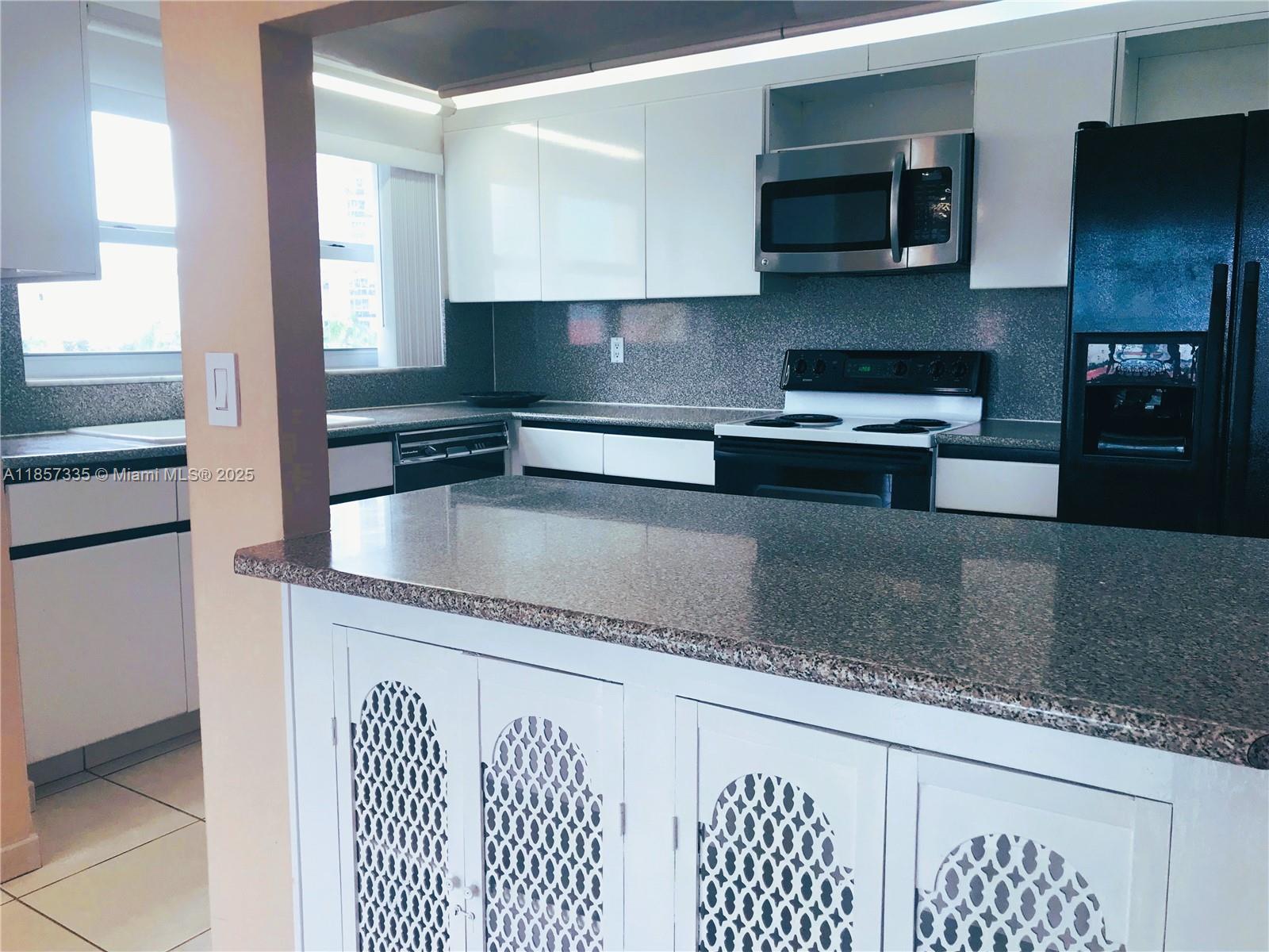 Photo of 1825 Ocean Dr #401, Hallandale Beach, Florida, 33009 -