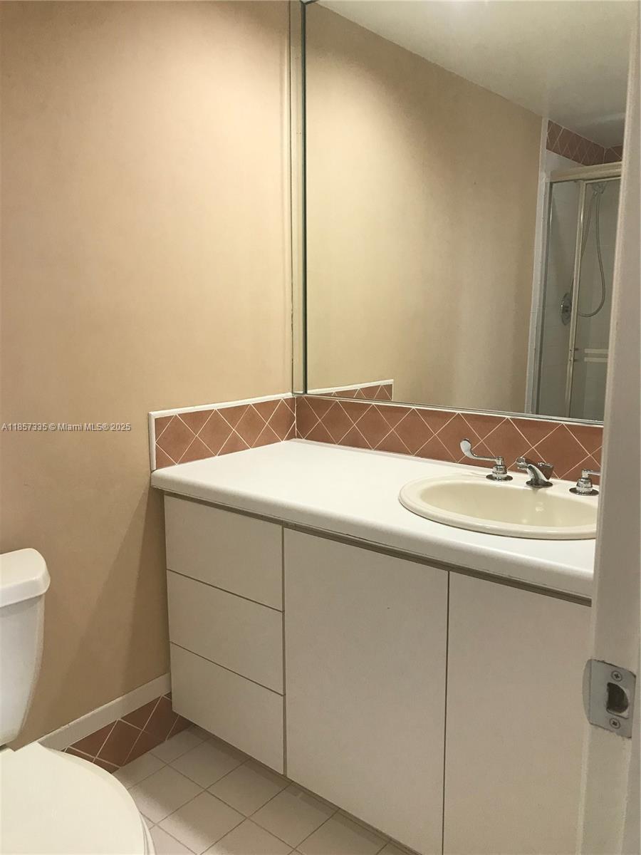 Photo of 1825 Ocean Dr  #401, Hallandale Beach, Florida, 33009 - 