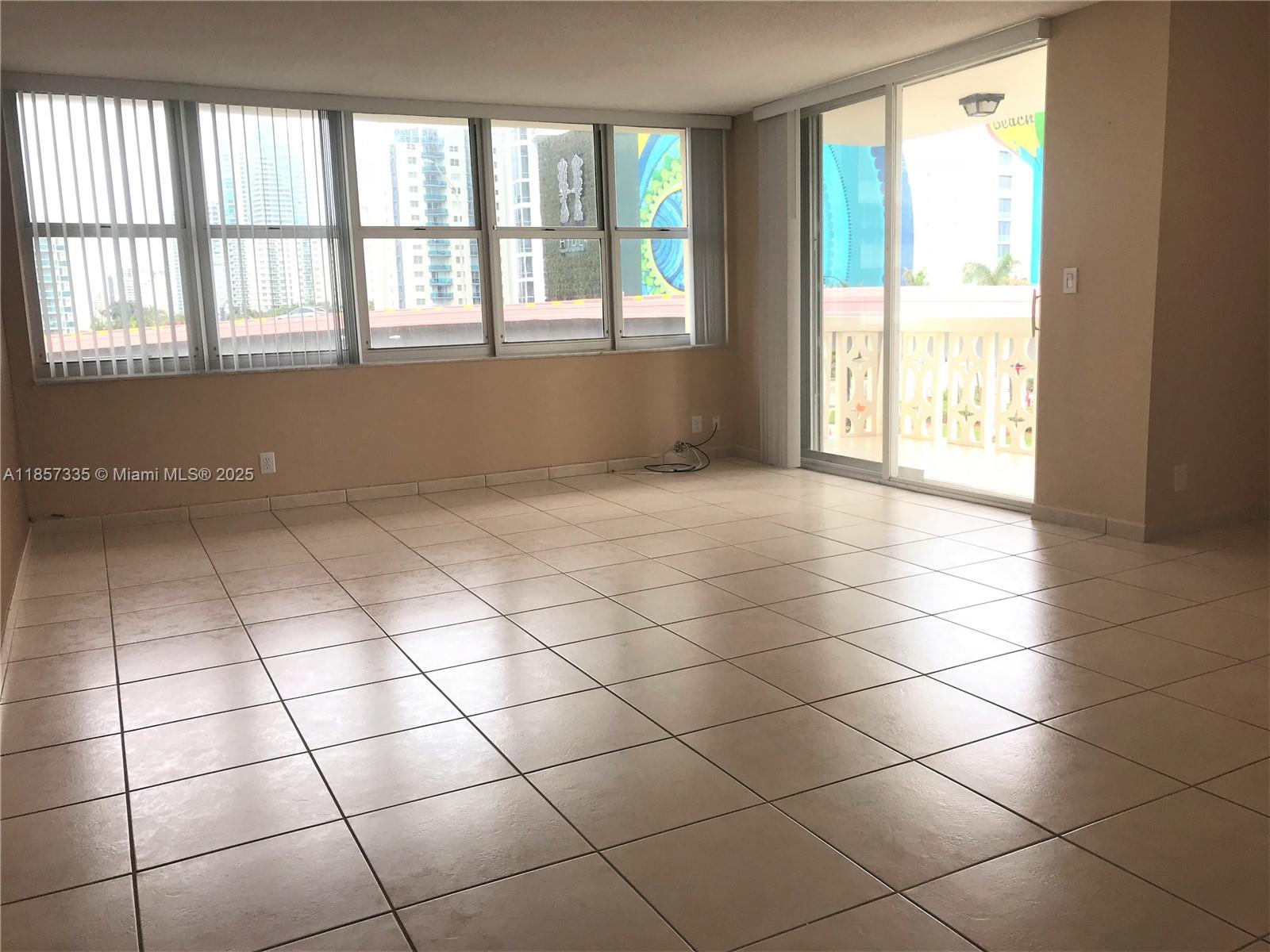 Photo of 1825 Ocean Dr #401, Hallandale Beach, Florida, 33009 -